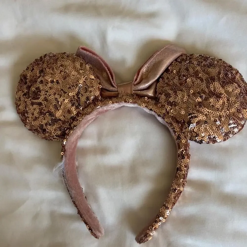 Disney rose gold sequin minnie